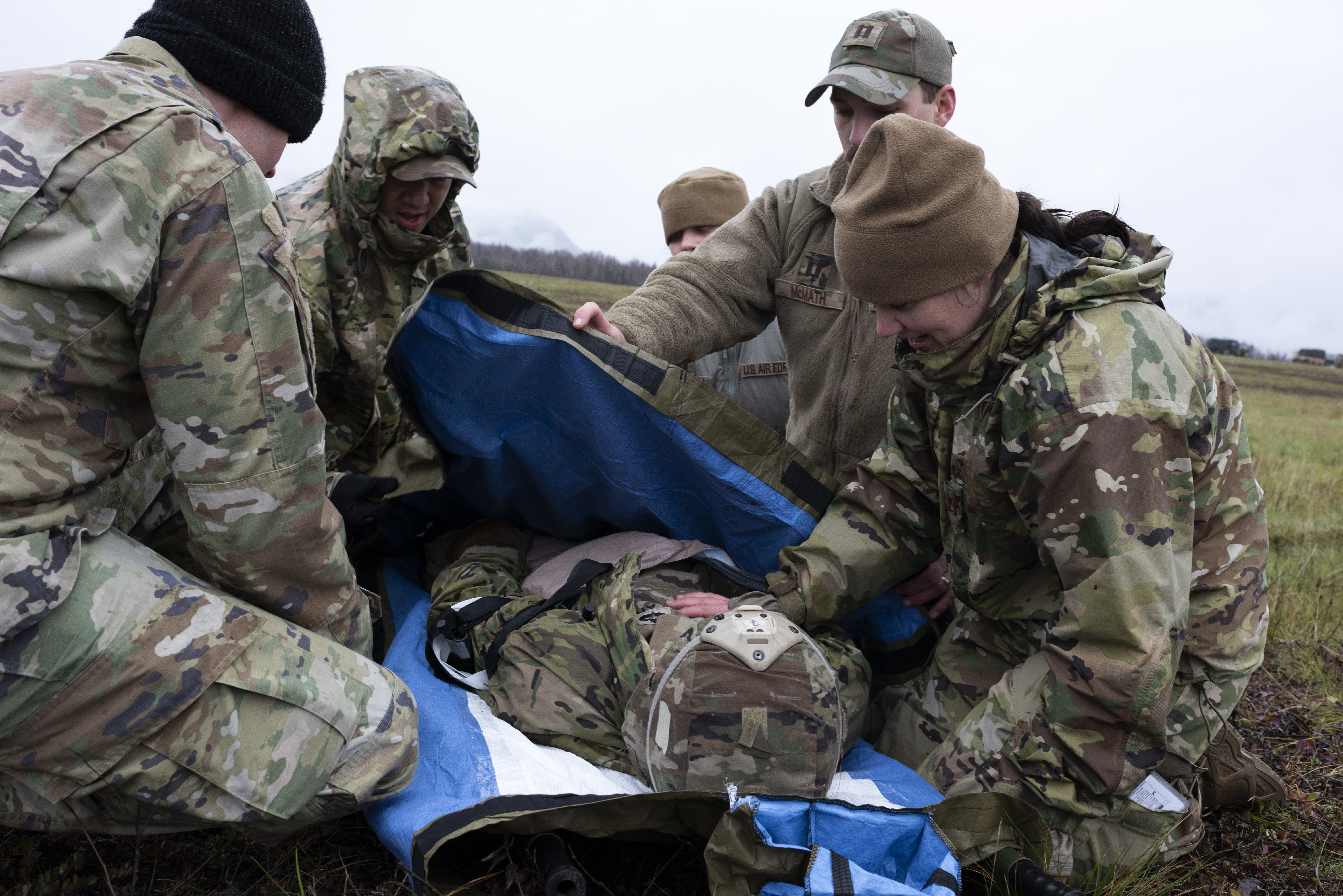 Enhancing Medical Support in Extreme Conditions: Below Zero